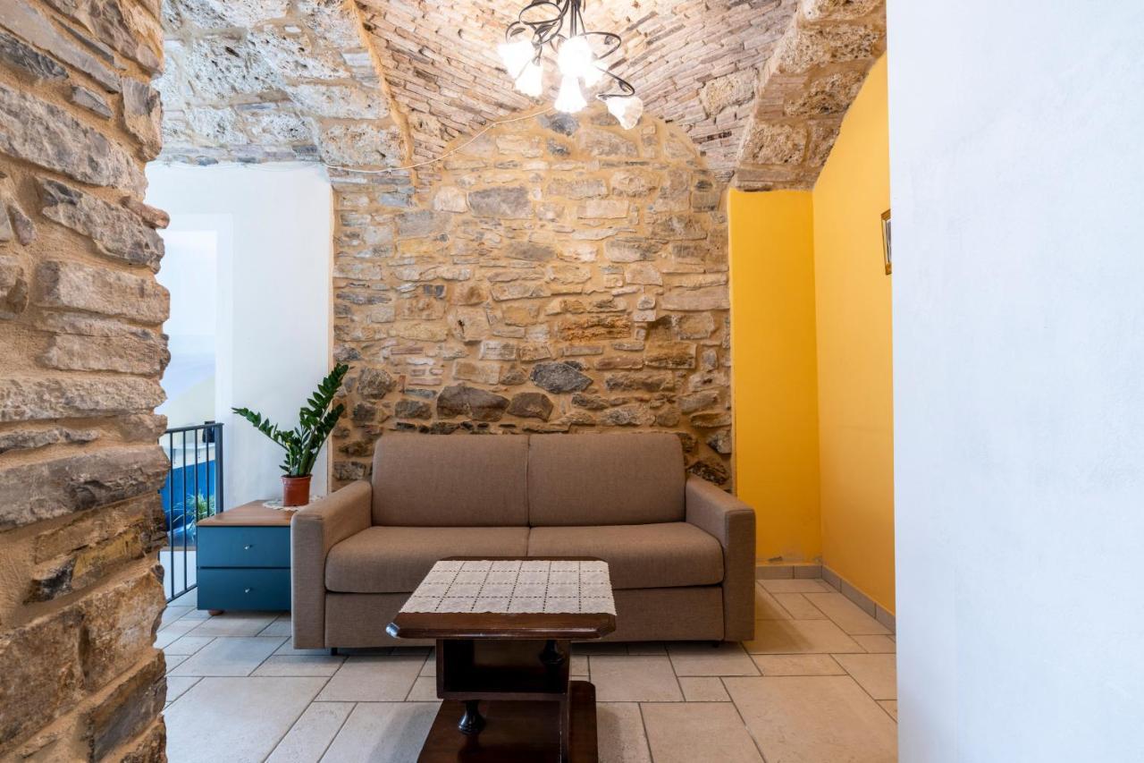 Agriturismo Il Vecchio Mulino Terzorio ภายนอก รูปภาพ